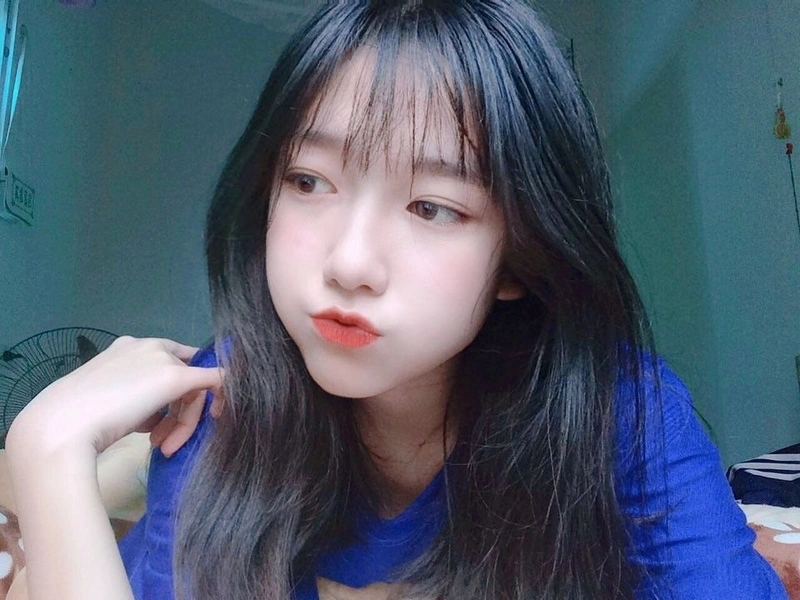 Ảnh gái tóc dài quyến rũ mặn mà