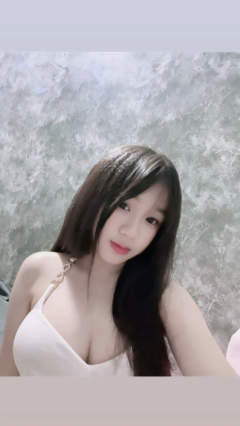 Ảnh gái xinh 2k5 tươi trẻ rạng rỡ