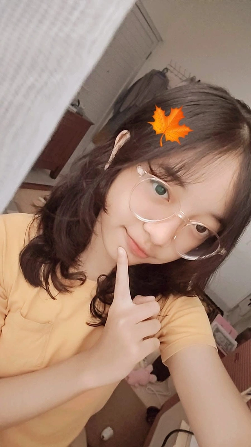 Ảnh gái xinh lớp 12 thanh thoát rạng ngời