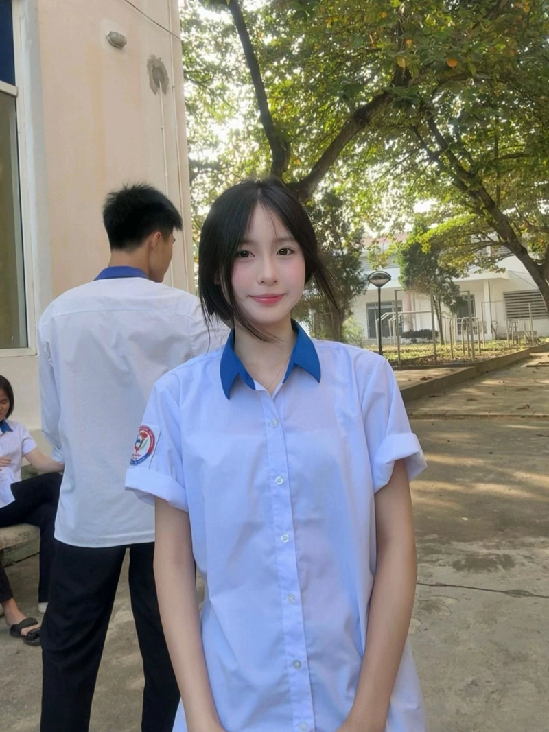 Ảnh gái xinh lớp 7 thanh tú, duyên dáng