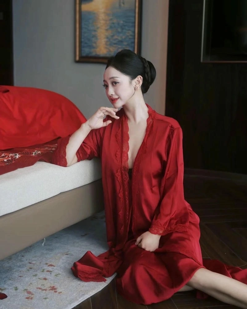 Ảnh gái xinh mặc đồ ngủ duyên đẹp
