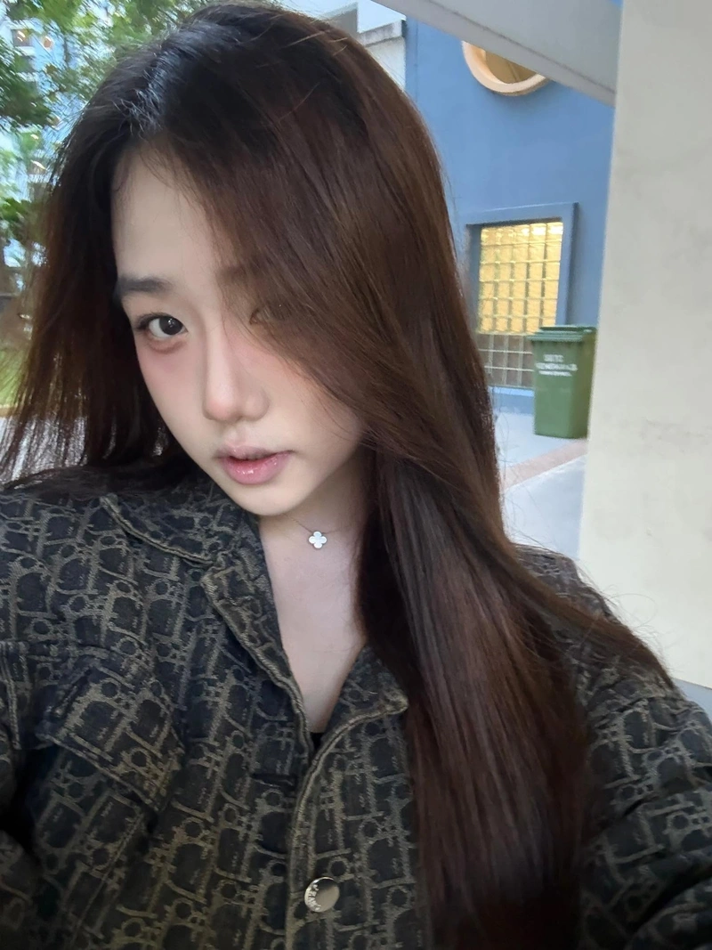 Beo Thỏ show hàng mông tròn căng mịn