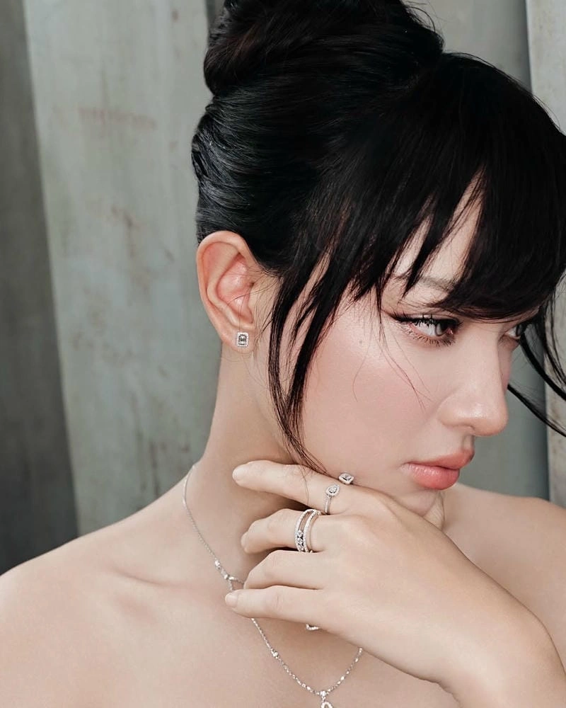 Chou Chou bikini sexy trẻ trung tràn đầy năng lượng tươi mới