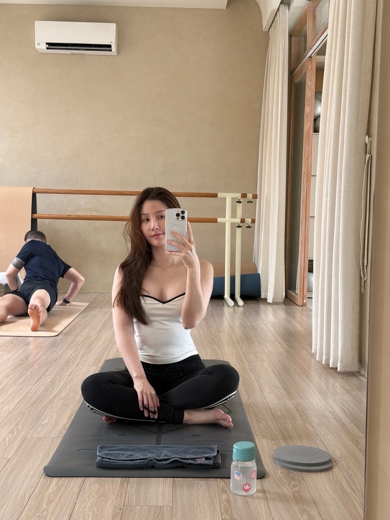 Diễm My 9x bikini sexy 4K nóng bỏng gợi tình