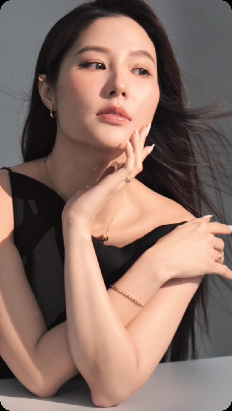 Hình Diễm My 9x bikini sexy show hàng siêu phẩm