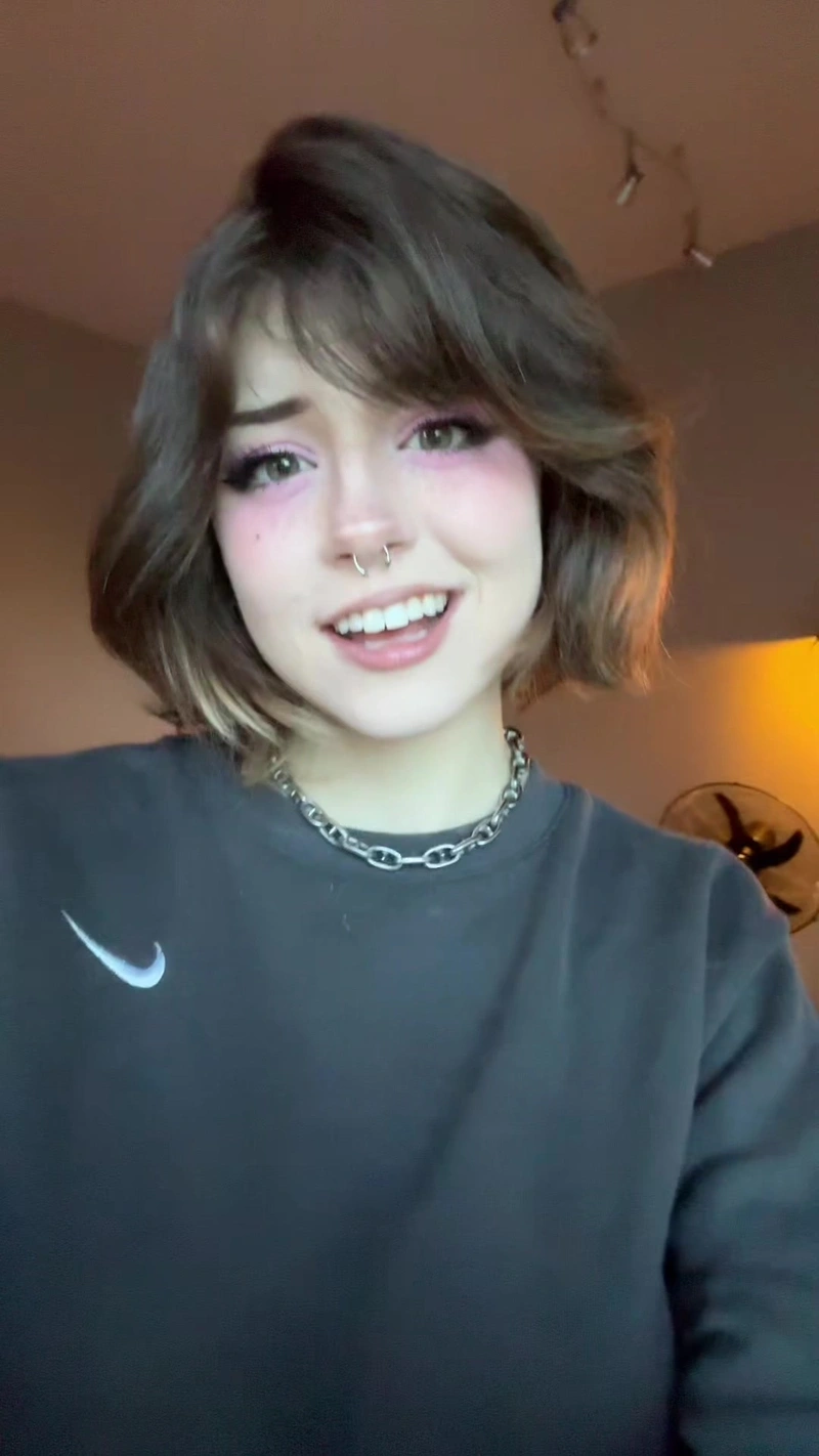 Hình Hannah Owo sexy 4K khoe mông săn chắc