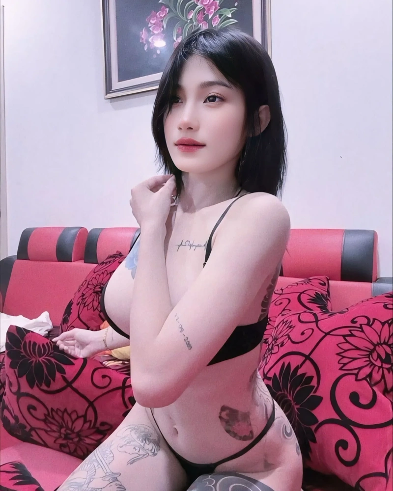 Hình Idol Huỳnh Thị Bảo Trân sexy đít tròn