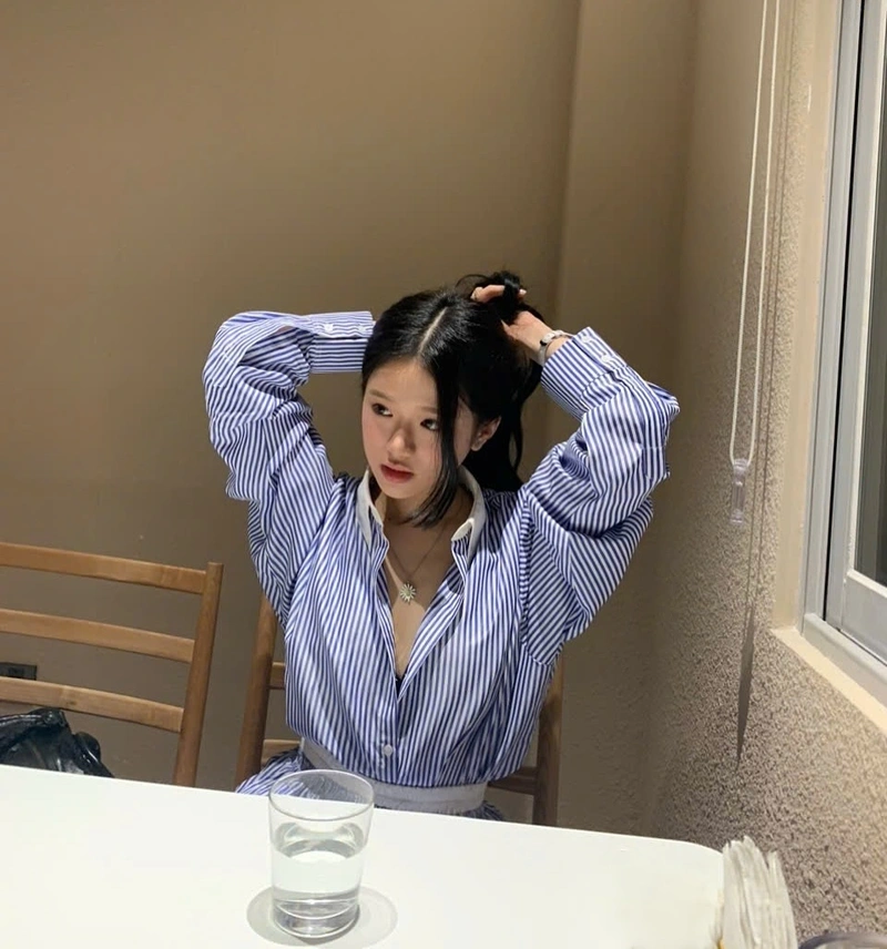 Hình Linh Ka sexy cởi đồ gợi cảm