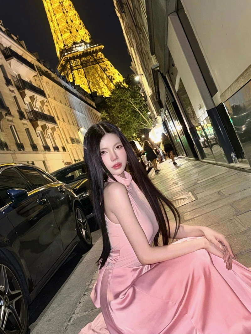 Hình Mai Dora bikini nóng bỏng sẵn sàng đặt avatar