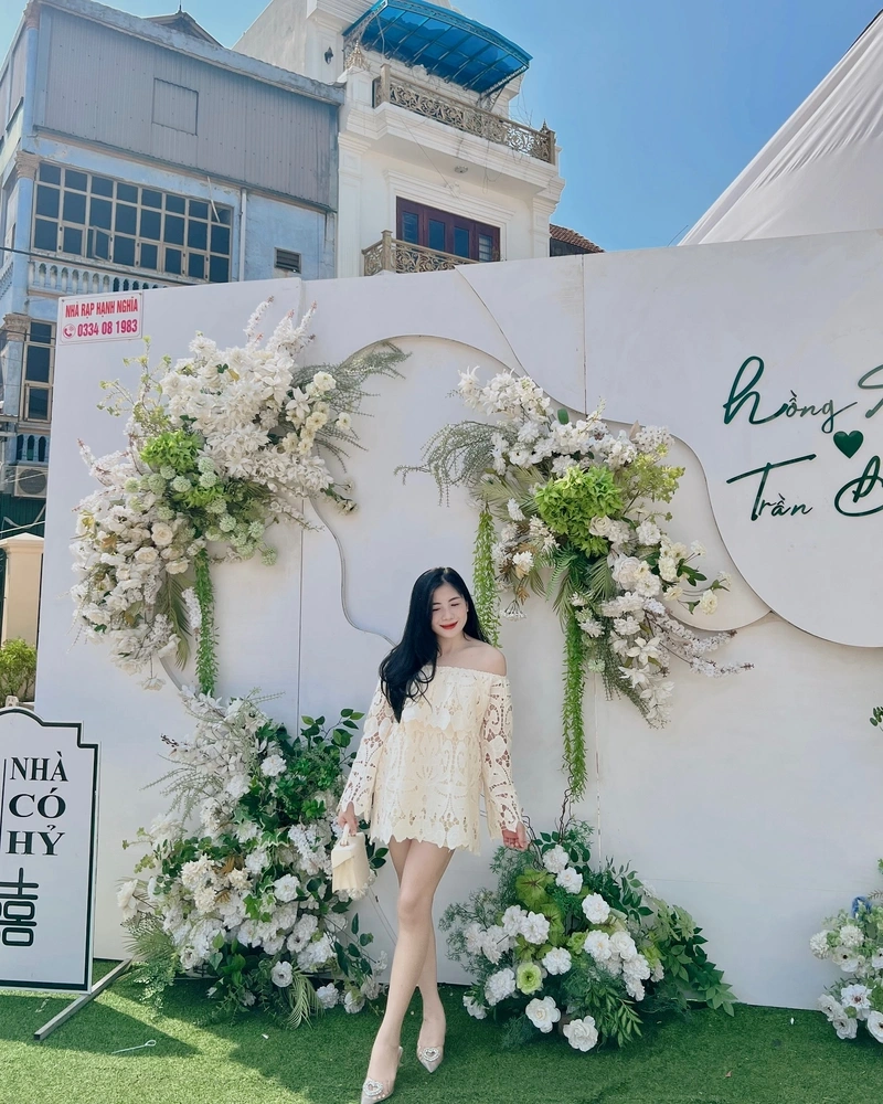 Hình Nguyễn Ngọc Quỳnh sexy mê hoặc