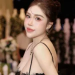 Hình Pinky Bảo Trân bikini full HD đít quyến rũ