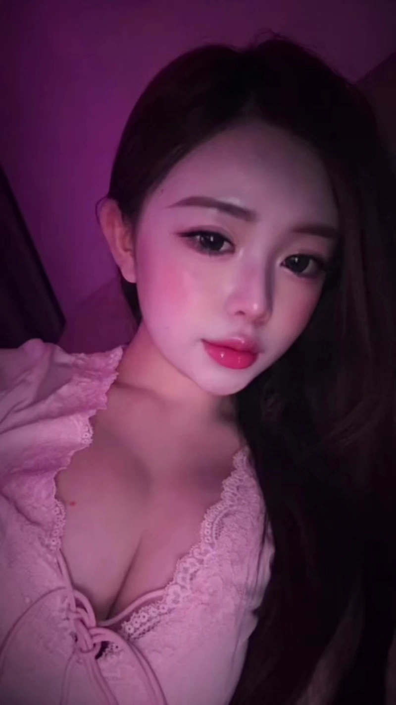 Hình Thảo Baby nude lộ hàng gợi cảm