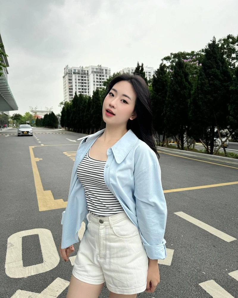 Hình Thảo Lee nude nhẹ nhàng khoe đường cong nóng bỏng