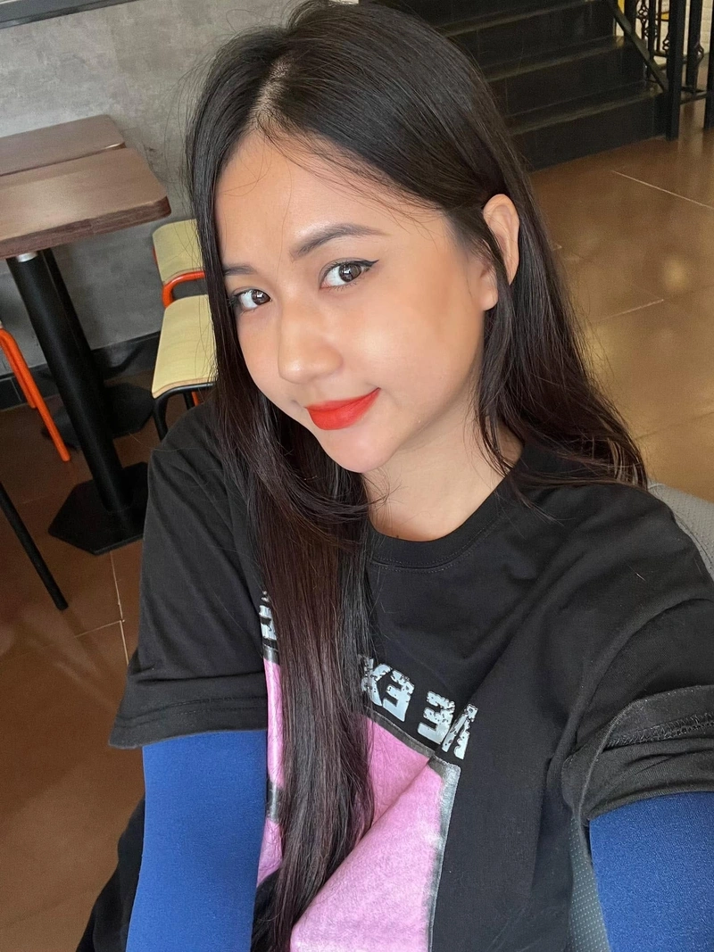 Hình Tiktoker Như Lê sexy ngọt ngào cuốn hút