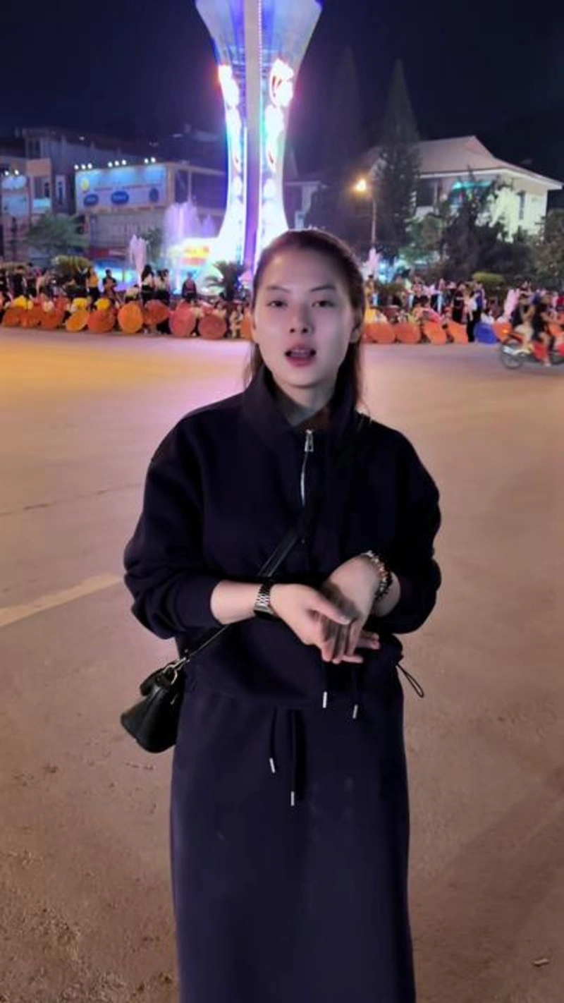 Hình Uyenbeu2006 sexy không che full body nóng bỏng