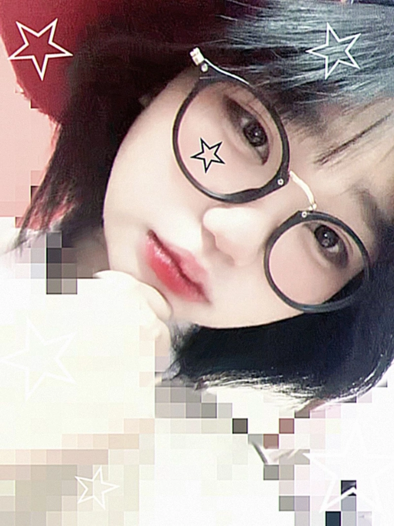 Hình ảnh gái 2k12 vui vẻ nhí nhảnh