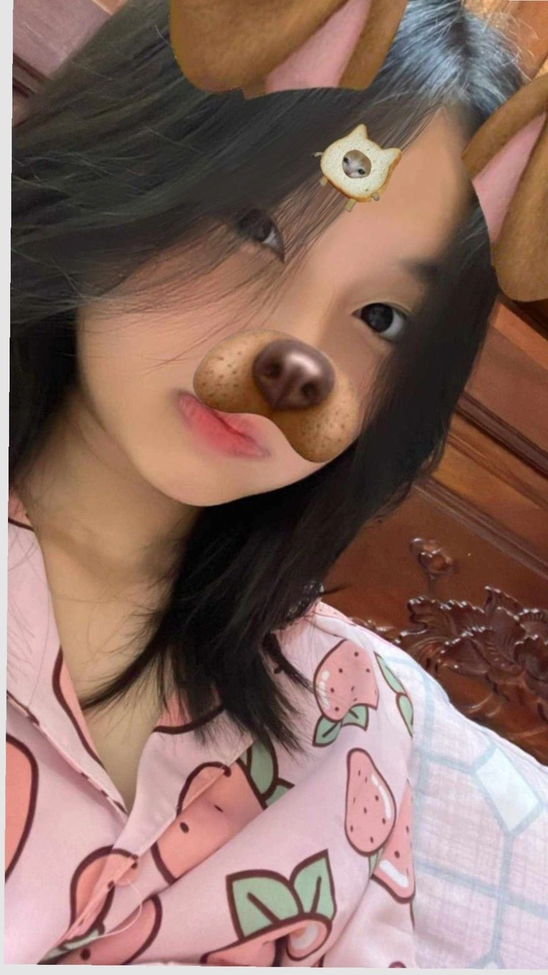 Hình gái lớp 12 xinh đẹp thanh thoát