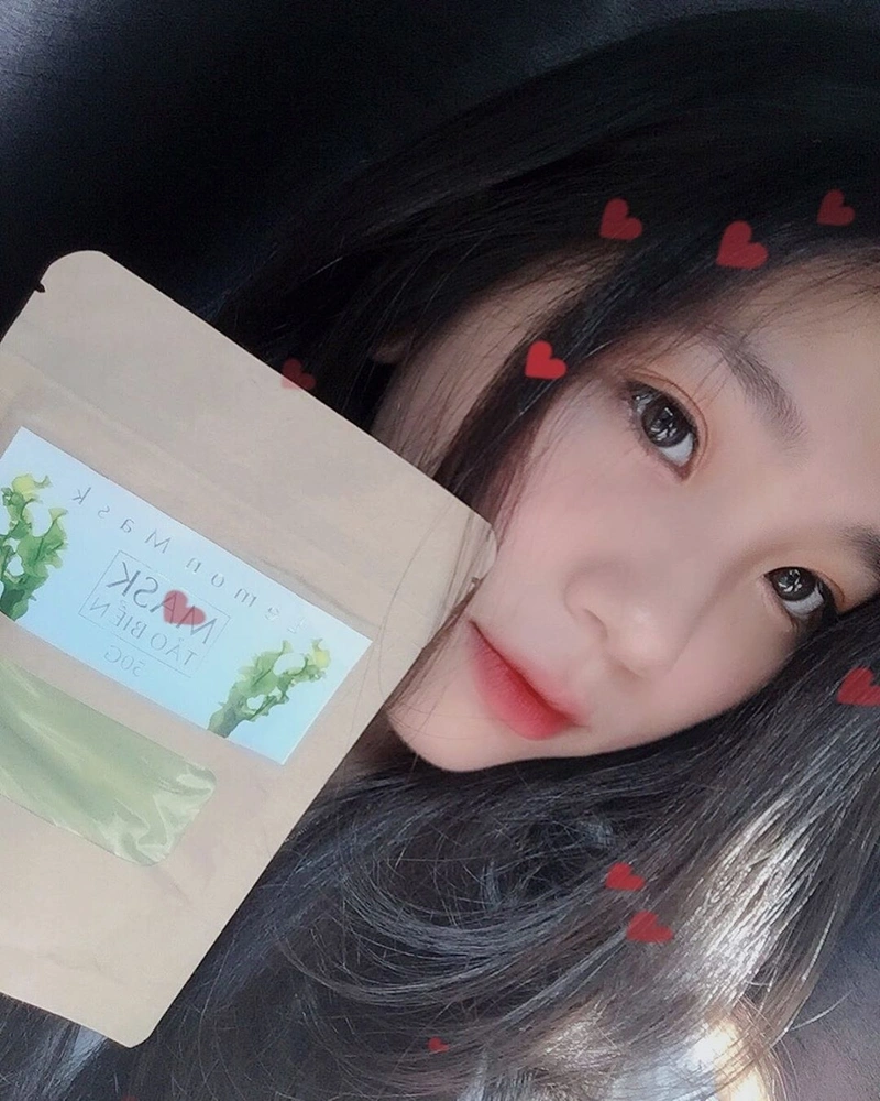 Hình gái tóc dài xinh đẹp duyên dáng