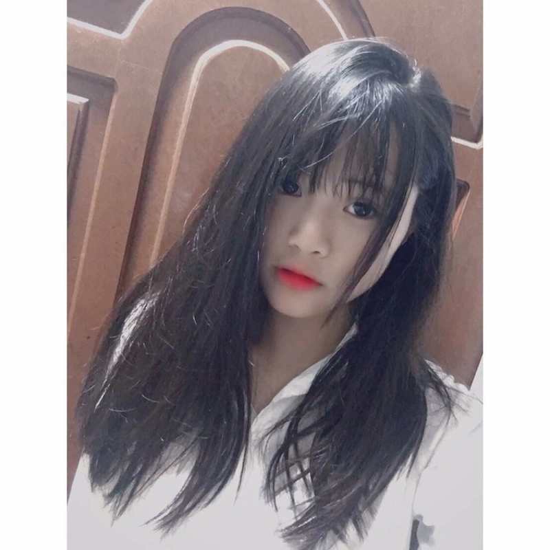 Hình gái tóc dài xinh kiêu sa sang trọng