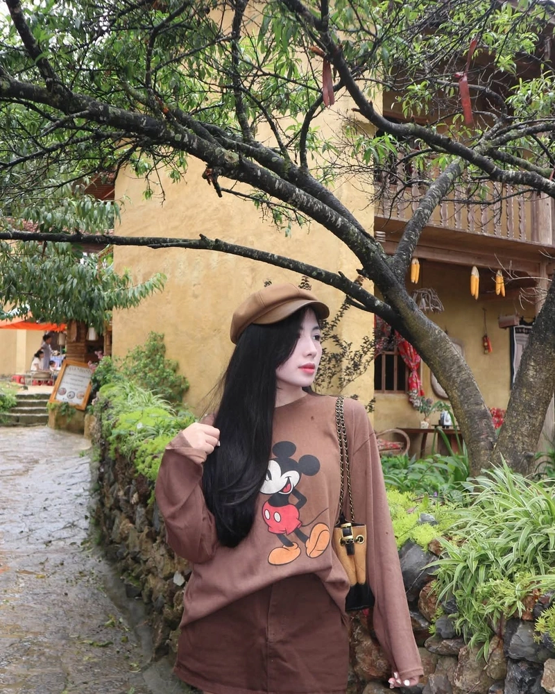 Hình hot girl Nguyễn Ngọc Quỳnh yêu kiều