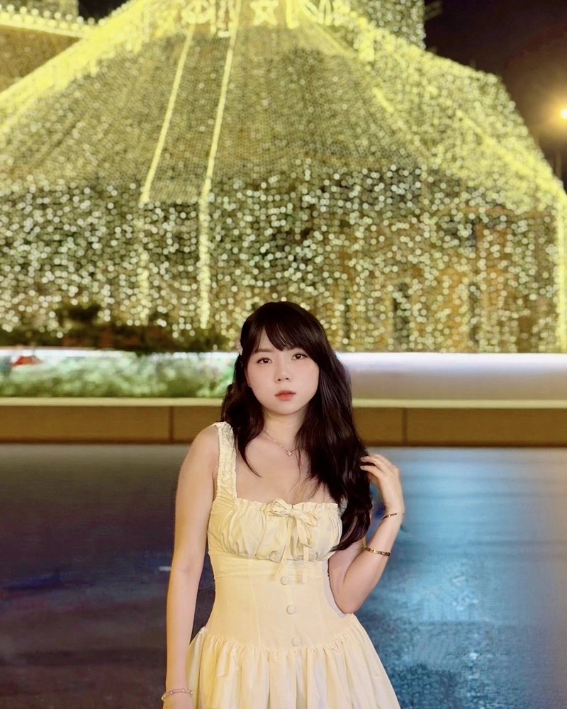 Hình nền Lykio bikini sexy gợi tình hút hồn