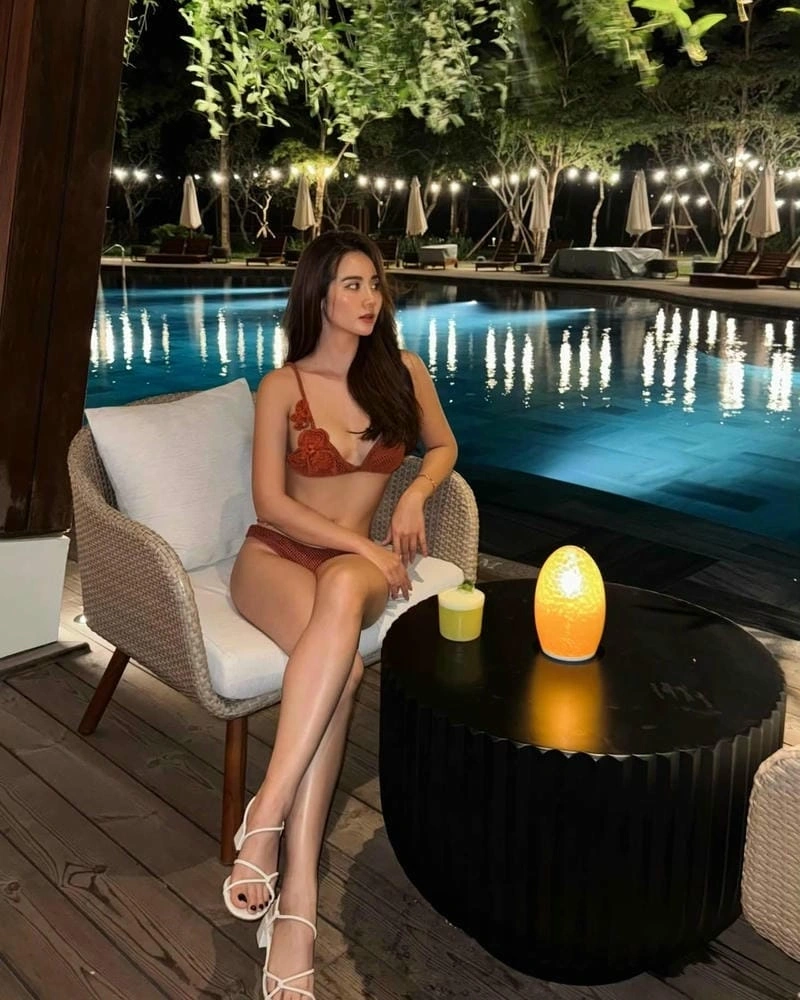 Huyền lizzie bikini sexy phong cách năng động cùng sắc vóc đỉnh cao