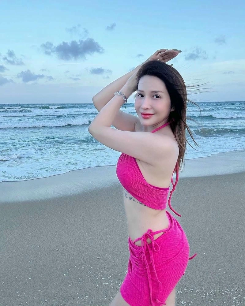 Khả như bikini sexy phong cách trẻ trung và vô cùng gợi cảm