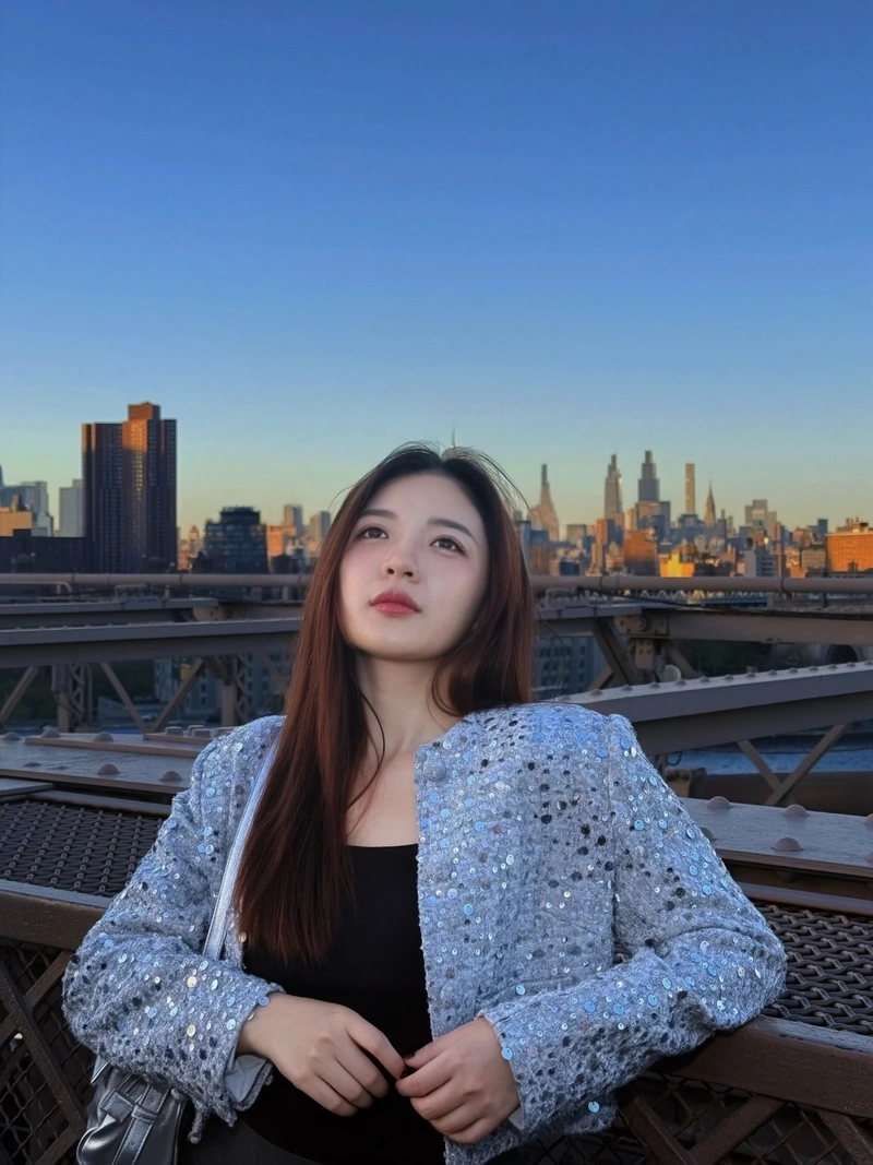 MC Phương Thảo khoe đít to tròn gợi dục