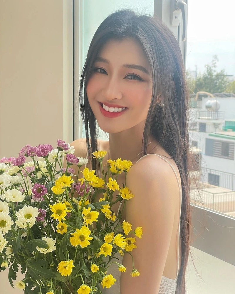 Phương Nhi không che body nóng bỏng full HD