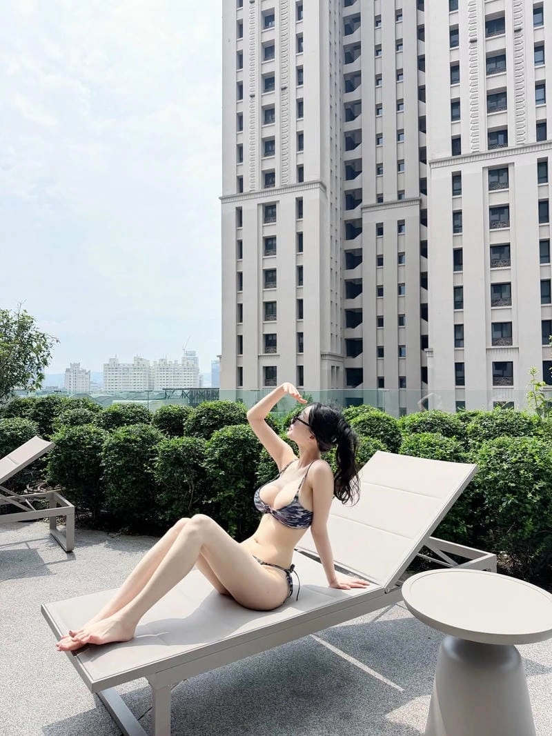 Seoul asuna bikini sexy hiện đại tôn lên đường nét hoàn hảo