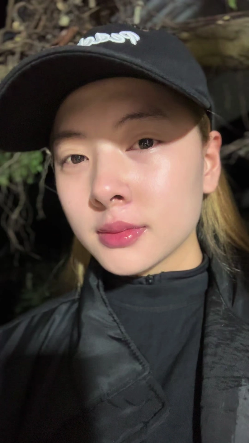 Uyenbeu2006 nude khoe mông đít tròn quyến rũ