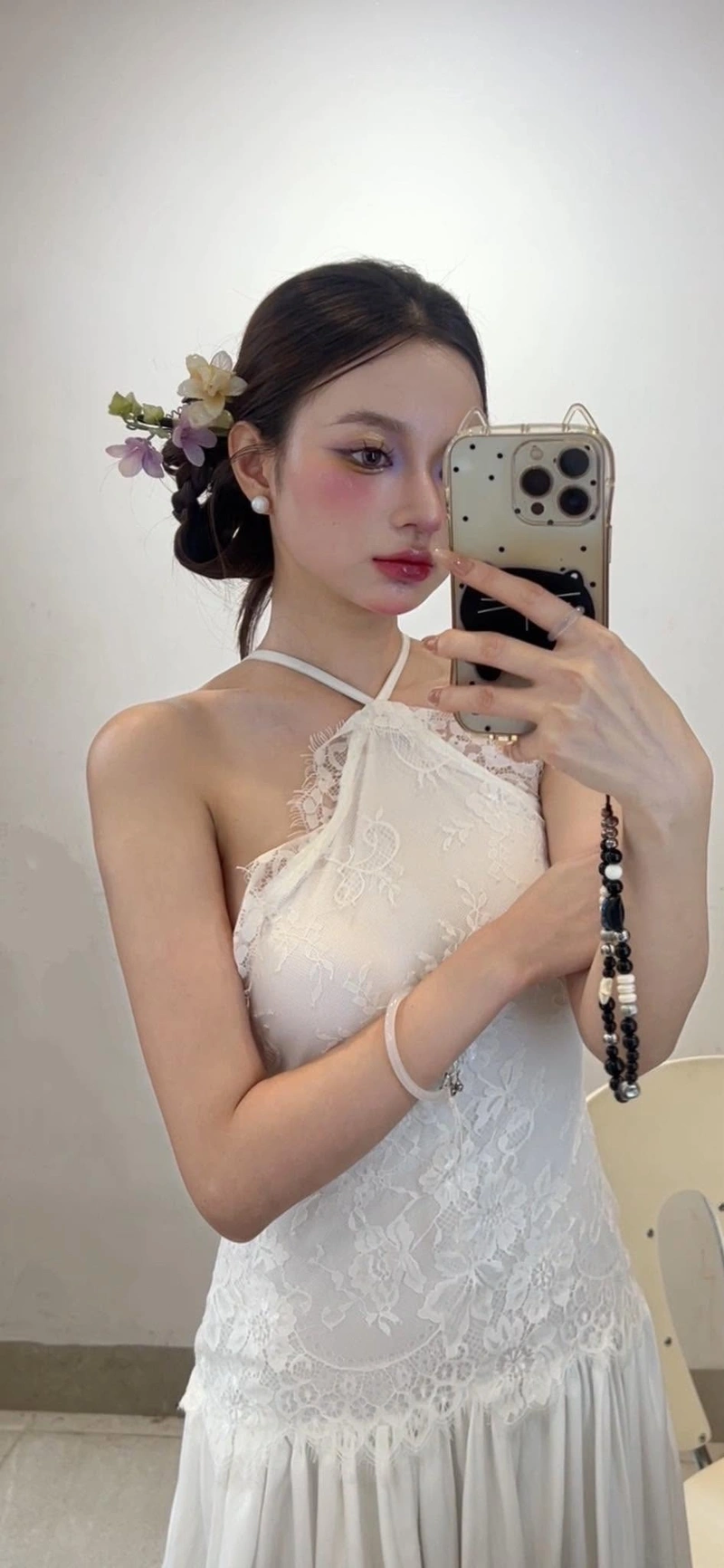 Vũ Ngọc Kim Chi tạo dáng bikini nóng bỏng hút hồn