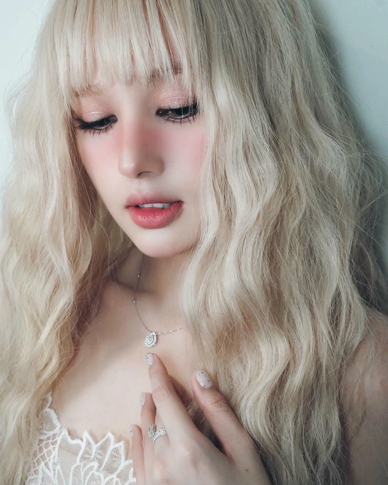 Xoài non bikini sexy biểu cảm quyến rũ mê hoặc mọi ánh nhìn